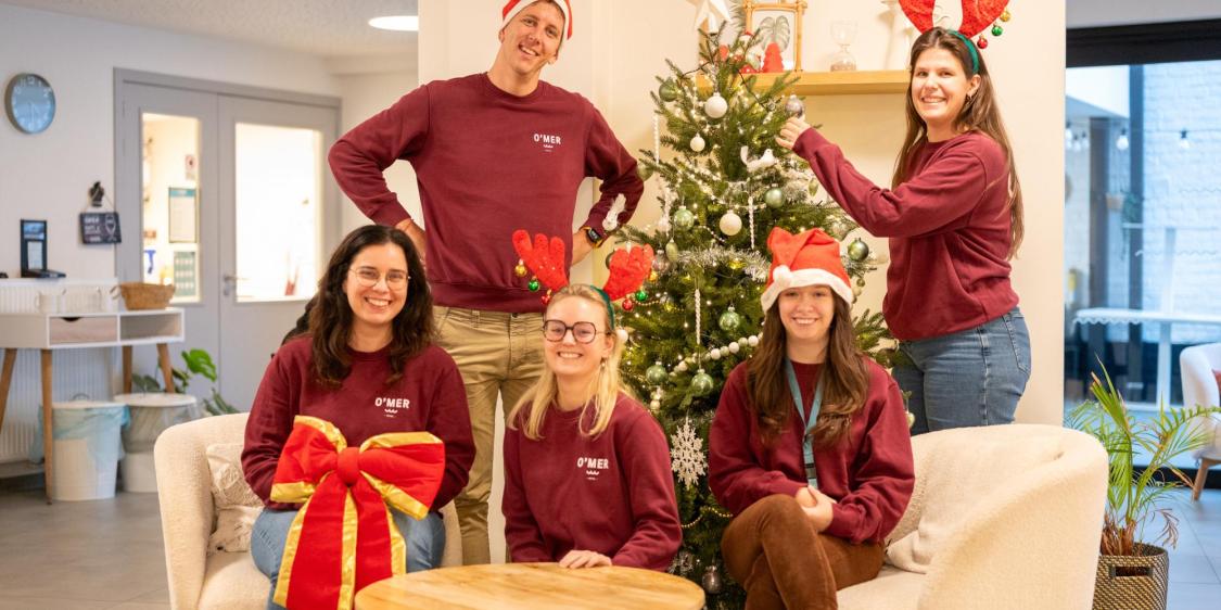 team van hotel o'mer in kerstsfeer